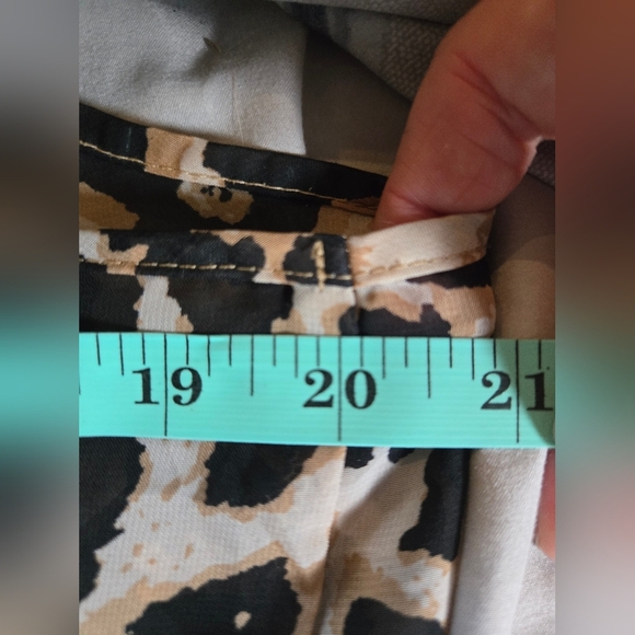 Self-Esteem | Leopard Print Sleeveless Blouse, Size XL (Made Small) - Picture 4 of 5